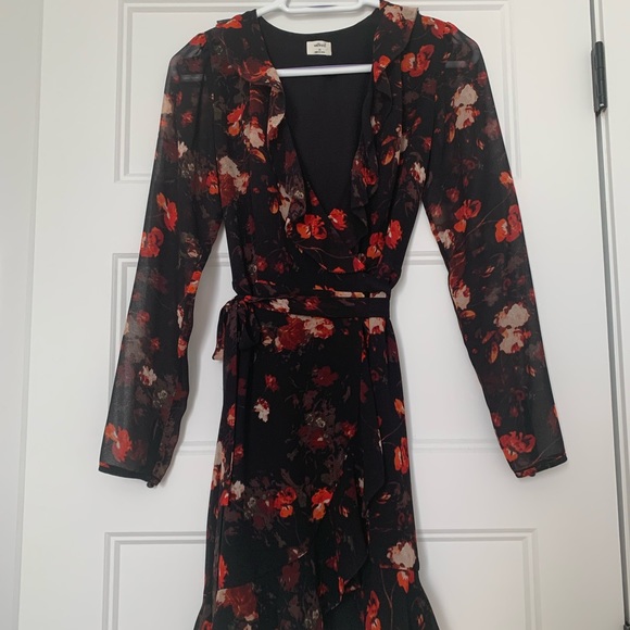 Wilfred Louise black floral wrap dress - Picture 2 of 3